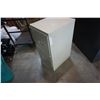 Image 2 : 2 DRAWER FILING CABINET