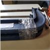 Image 3 : 2 BLUE HEAVY DUTY CLAMPS