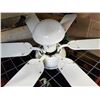 Image 2 : CELILING FAN W/ LIGHT