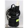 Image 1 : SUBMERSIBLE 1/4 HP PUMP