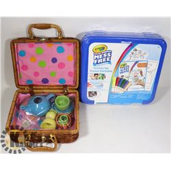 CHILDS PICNIC BASKET WITH PORCELAIN DISHES