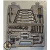Image 1 : CRAFTSMAN TOOL SET