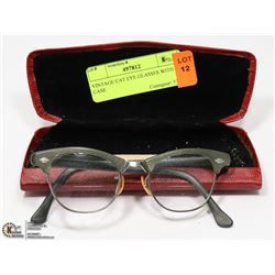 VINTAGE CAT EYE GLASSES WITH CASE