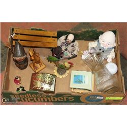 FLAT OF ASSORTED ORNAMENTS AND HOME DECOR