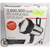 Image 1 : 3 MILLION CANDLE POWER RECHARGEABLE SPOTLIGHT