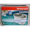 Image 1 : HONEYWELL COOL MOISTURE HUMIDIFIER(IN BOX)