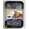 Image 1 : WEAREVER 10 X 15 ROASTING PAN WITH RACK (