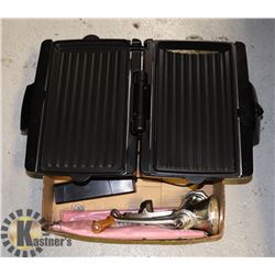 LOT OF KITCHEN WARE INCLUDING HAMILTON BEACH