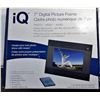 Image 1 : 14)  7" DIGITAL PICTURE FRAME WITH BUILT IN