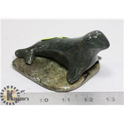 2001 SIGNED NWT NATIVE SOAP STONE SEAL CARVING