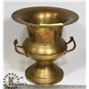 Image 1 : VINTAGE SOLID BRASS SPITOON