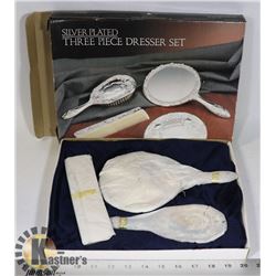 VINTAGE PAUL REVERE THREE PIECE DRESSER SET