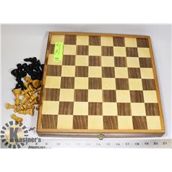 VINTAGE WOODEN CHESS BOARD