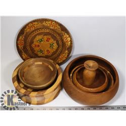 LOT OF VINTAGE WOOD BOWLS AND PLATE