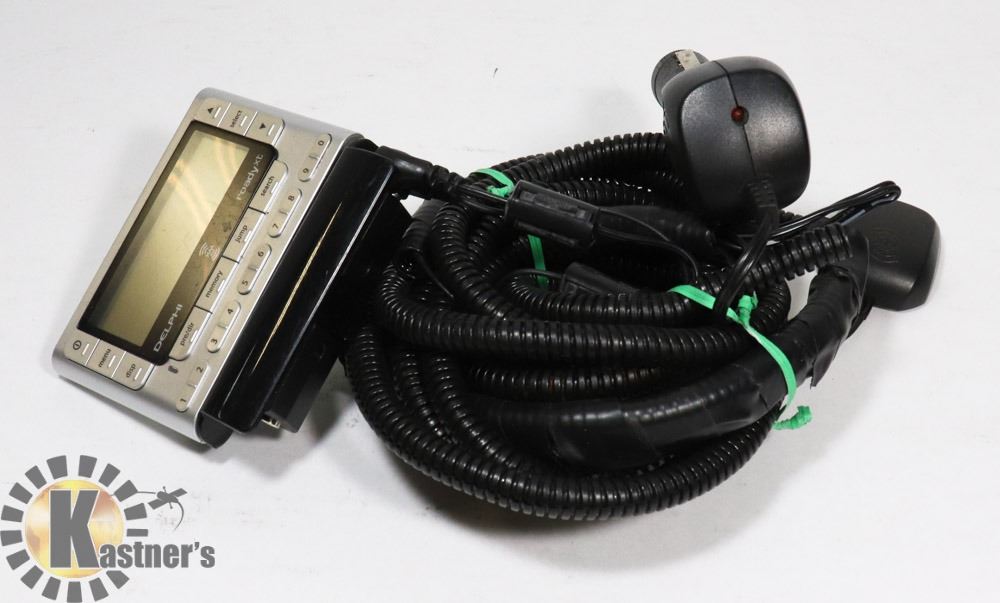 DELPHI SIRIUS XM RECEIVER W/ ANTENNA & CAR ACCESSO