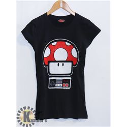 WOMENS NES RED MUSHROOM TSHIRT SMALL