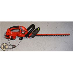 BLACK & DECKER BUSH TRIMMER 18 VOLT