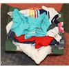 Image 1 : FLAT OF ASSORTED BABY CLOTHES