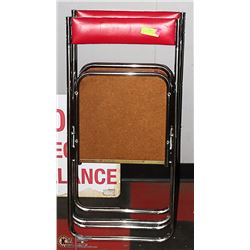 2 VINTAGE FOLDING CHAIRS