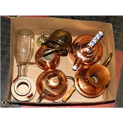 BOX OF BRASS, COPPER, CERAMIC & GLASS