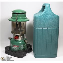 COLMAN LANTERN IN BLUE CASE