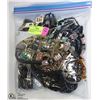Image 1 : 1 BAG OF NECKLACES AND BRACELETS