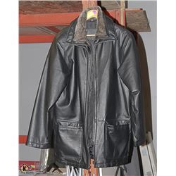 CHEROKEE MALE LEATHER JACKET - SIZE SMALL
