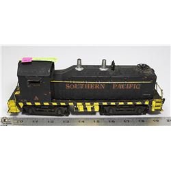 VINTAGE LIONEL SOUTHERN PACIFIC LOCOMOTIVE
