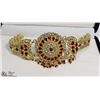 Image 1 : ORNATE ESTATE RHINESTONE RUBY COLOR BRACELET