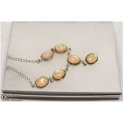 AUSTRALIAN FIRE OPAL GEMSTONEL PEACH  NECKLACE