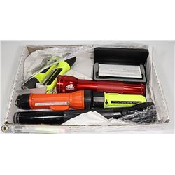 FLASHLIGHTS- 7 ASSORTED