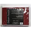 Image 1 : DREAM TOUCH 4PC QUEEN SHEET SET - RED