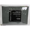 Image 1 : DREAM TOUCH 4PC QUEEN SHEET SET - DARK GREEN