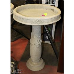 CONCRETE BIRDBATH 16" X 23"