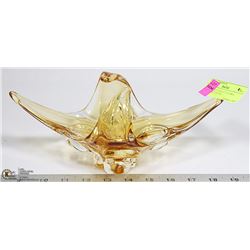 LIGHT GOLD CHALET GLASS 4 PRONG SCULPTURE
