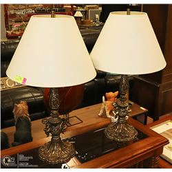 VINTAGE PAIR OF BRASS TABLE LAMPS 32" TALL