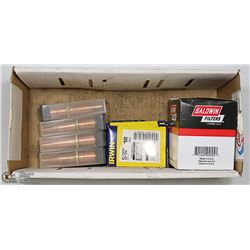 BOX WITH NOZZLE HEADS AND DRILL BITS