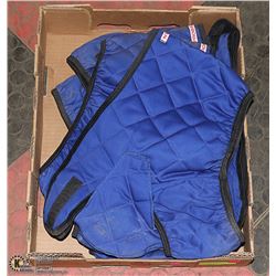 FLAT OF INSULATED NECK WARMERS