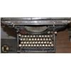 Image 2 : UNDERWOOD - TYPEWRITER 9" TALL