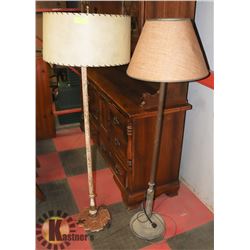 LOT OF2 VINTAGE LAMP W/ SHADES  AS IS ....