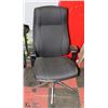 Image 1 : HYDRAULIC LIFT OFFICE CHAIR
