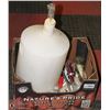 Image 1 : WINE CARBOY CORCKER AND SUPPLIES