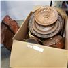 Image 1 : COPPER POTS AND LIDS AND PLAQUES