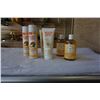 Image 2 : 2 BRAND NEW BURTS BEES DEEP CLEANSING CREAM, 2 NEW SUPER SHINEY CONDITIONERS, AND 2 NEW BUBBLE BATHS