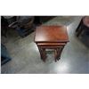 Image 1 : 3 PIECE NESTING END TABLE SET
