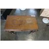 Image 2 : MAGAZINE RACK SIDE TABLE