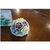 Image 2 : VASE, DECORATIVE FLORAL AND GLASS ART