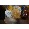 Image 2 : MURANO ART GLASS VASE, HOBNAIL DISH, ART GLASS BIRD AND VASE, AND GLASSWARE