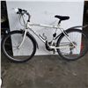 Image 1 : WHITE RALEIGH BIKE