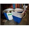 Image 1 : LOT OF BLUE AND WHITE PLANTERS